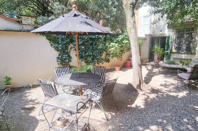 Apartment with garden Idee & Immobili Firenze