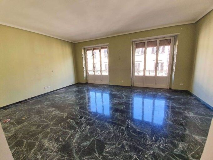 Appartamento con grande balcone e cantina Idee & Immobili Firenze